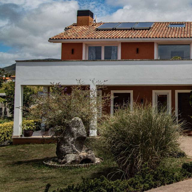 Our paradise ✨

Will you join us? 🙌🏽

📍 Agra, 66 - Porto do Son (A Coruña)

📲 +34 634 69 04 55

💌 info@surfhouseasfurnas.com

#surfhouseasfurnas #asfurnas #surfhousespain #surfhousegalicia #surfhouse #surfhome #surflife #waves #naturelovers #yoga #skate #food #galicia